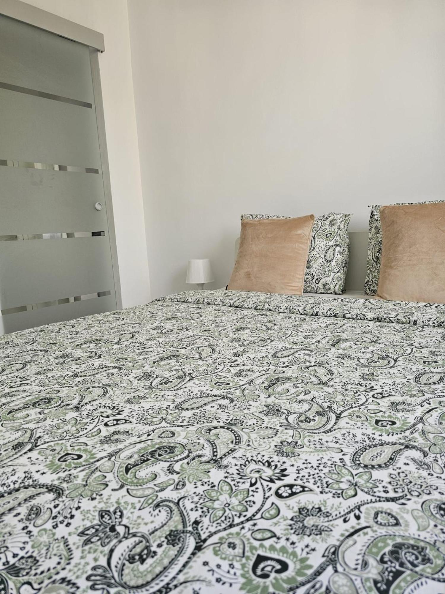 Hortensia Apartment Tomis Nord Bagian luar foto